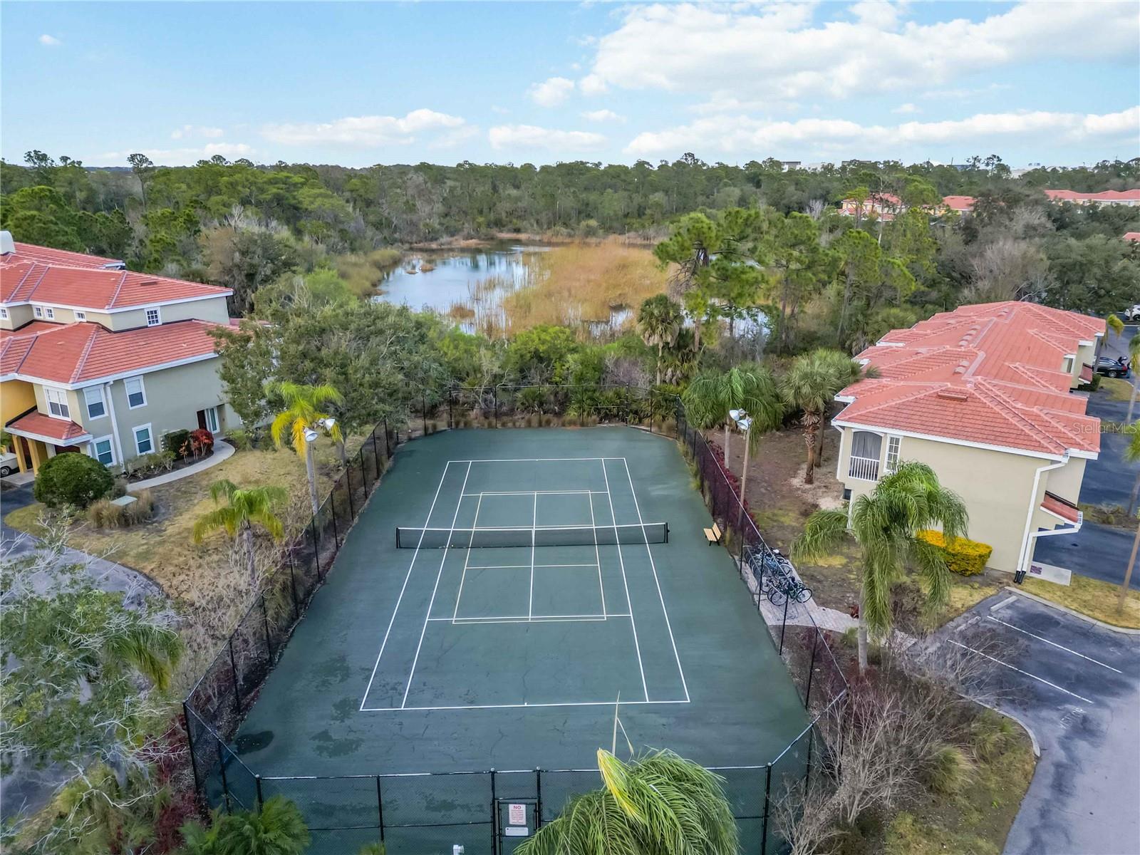 5721 BENTGRASS DR #20-104