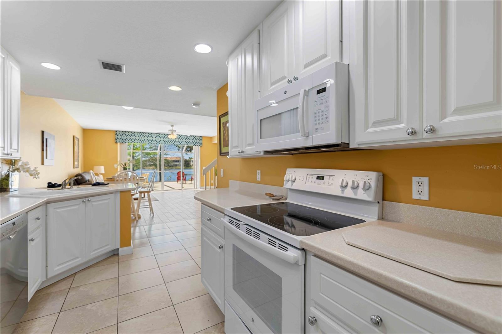 1430 BURGOS DR