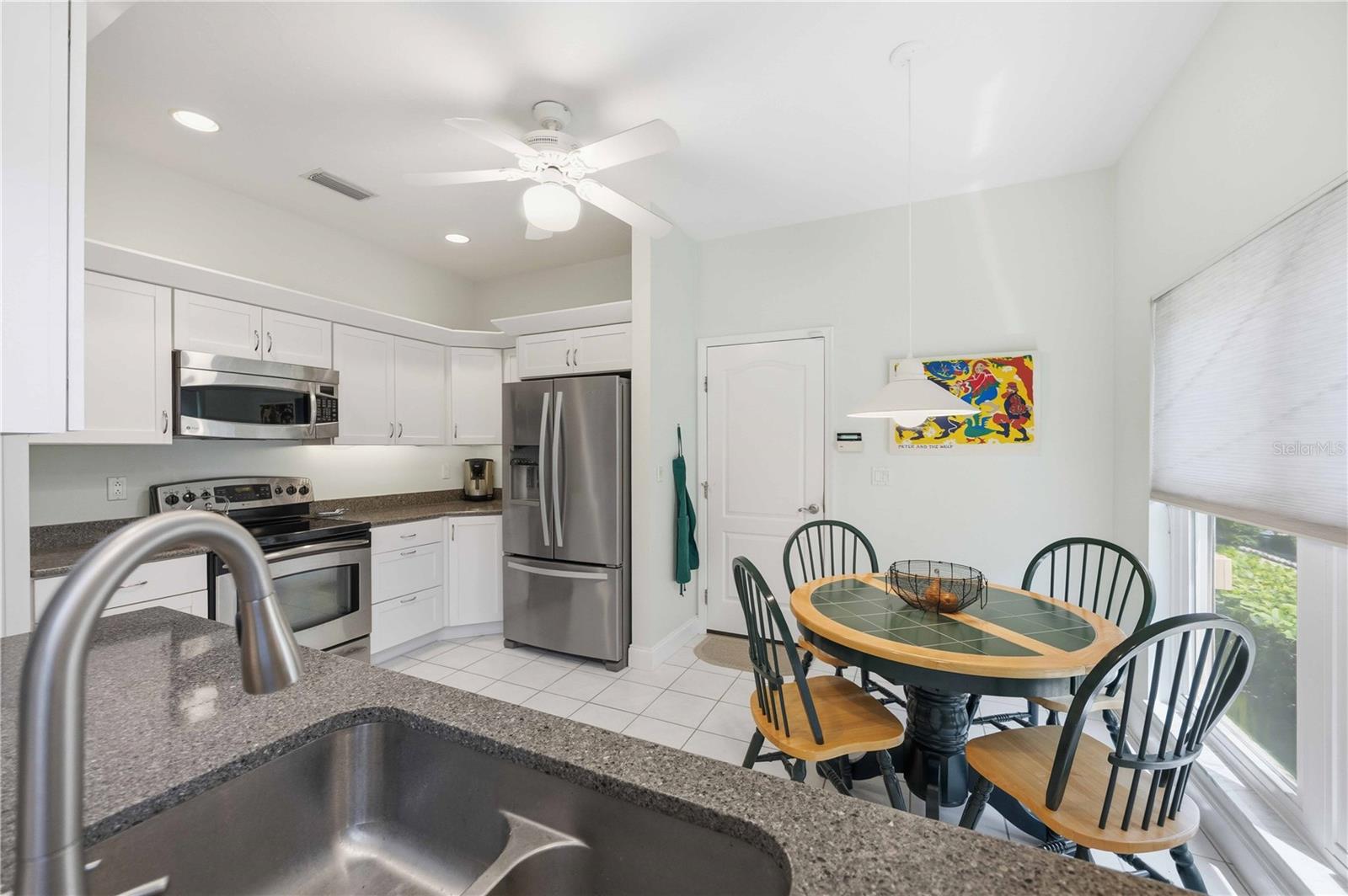 4072 JARDIN LN