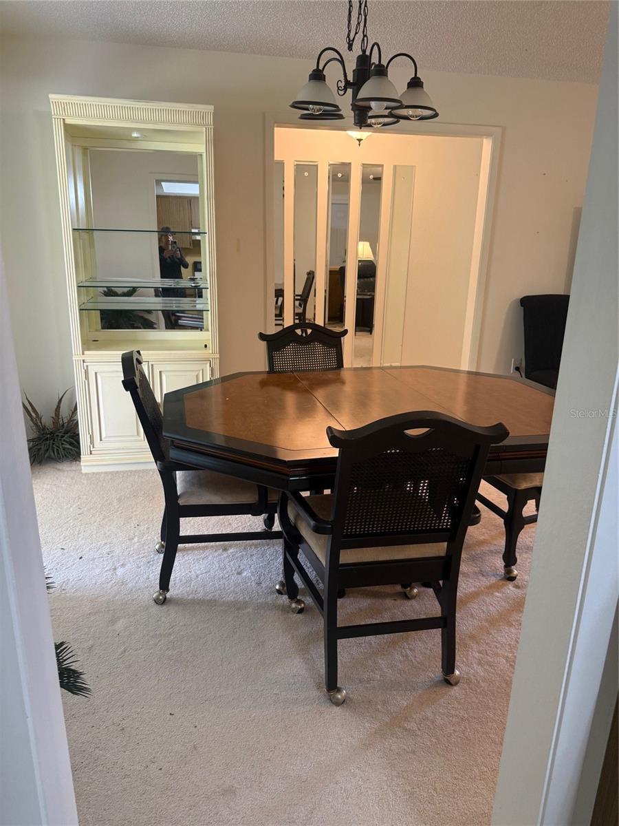 102 SANDHURST DR