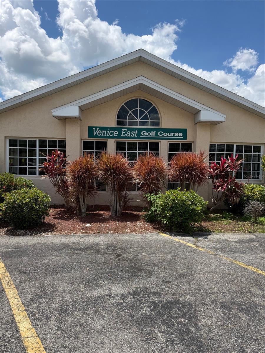 102 SANDHURST DR