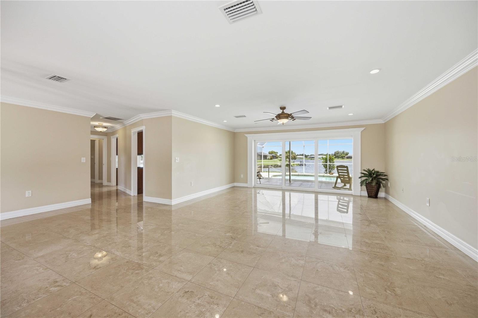 1714 CLAW CT