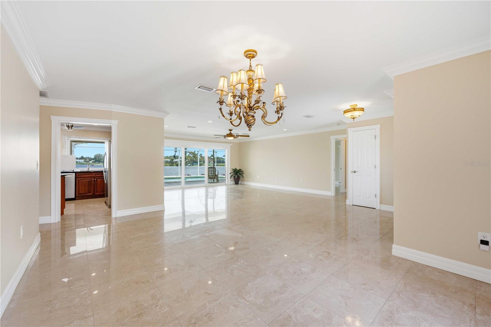 1714 CLAW CT