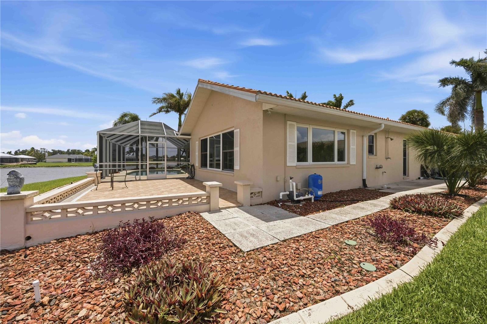 1714 CLAW CT