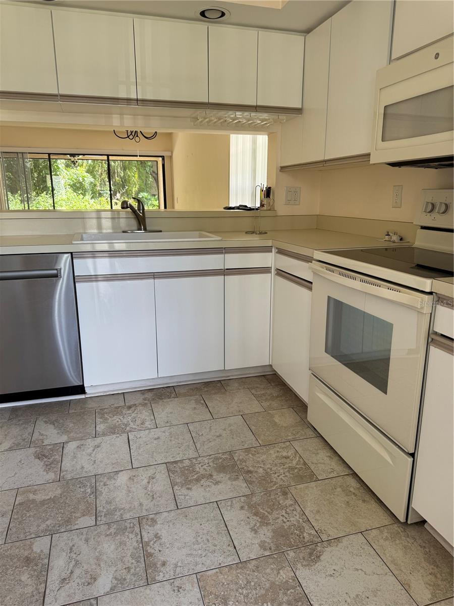 4767 WINSLOW BEACON #25