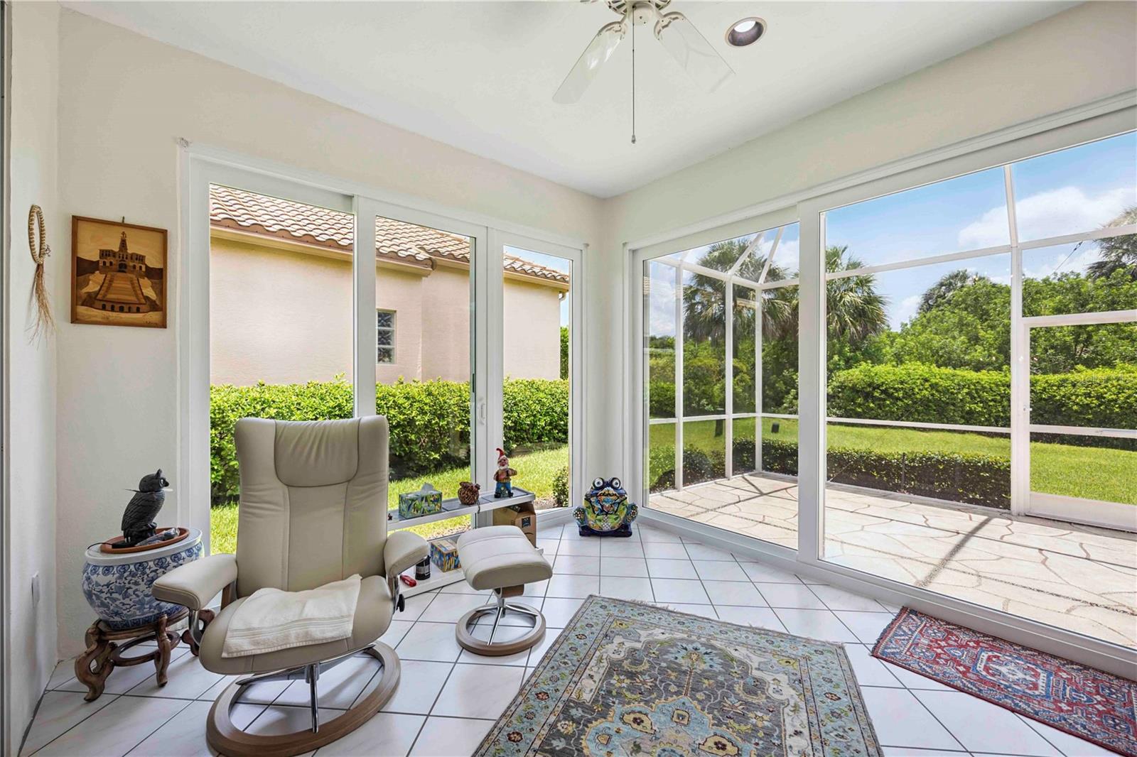 3852 AMAPOLA LN
