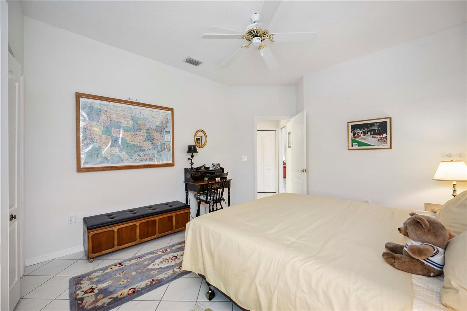 3852 AMAPOLA LN