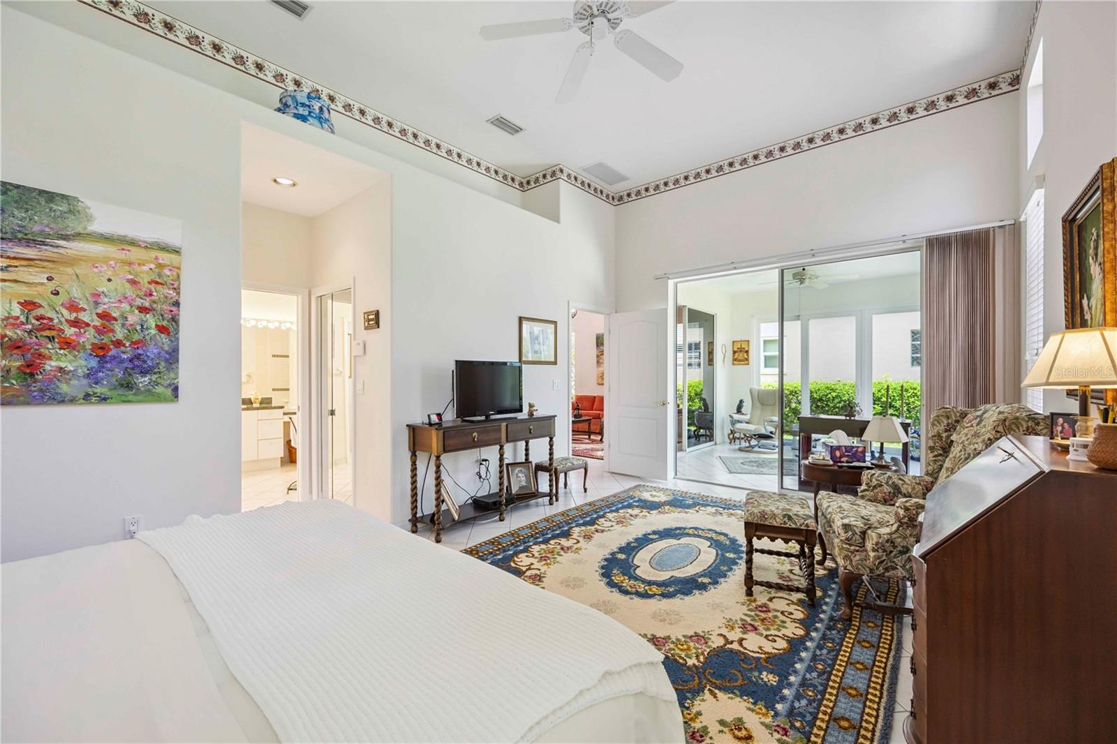 3852 AMAPOLA LN