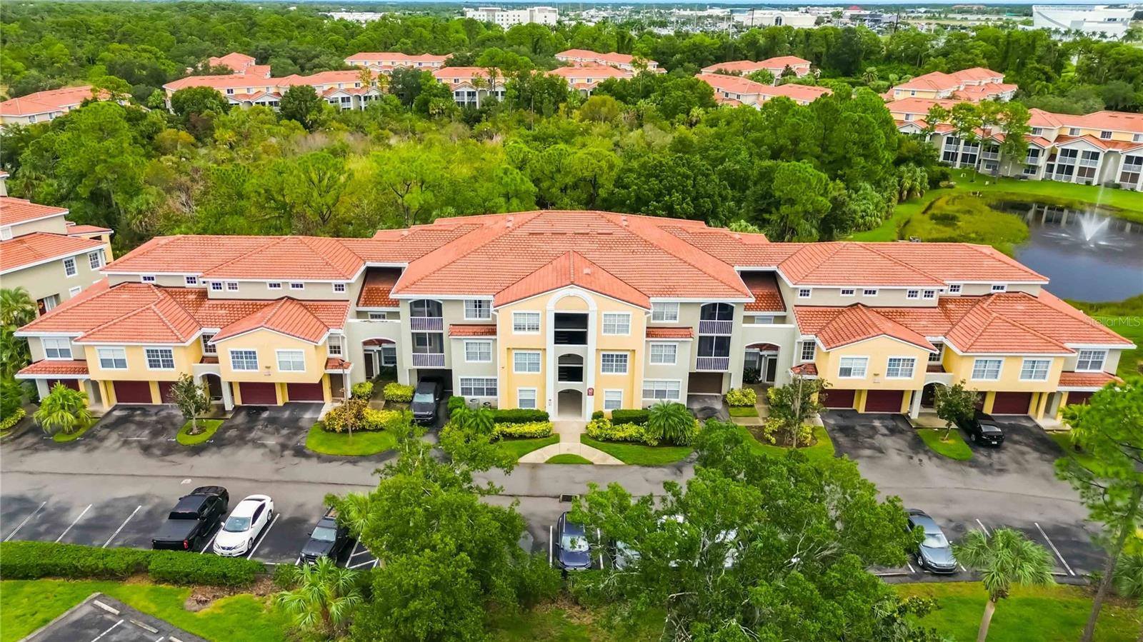 5601 BENTGRASS DR #10-117