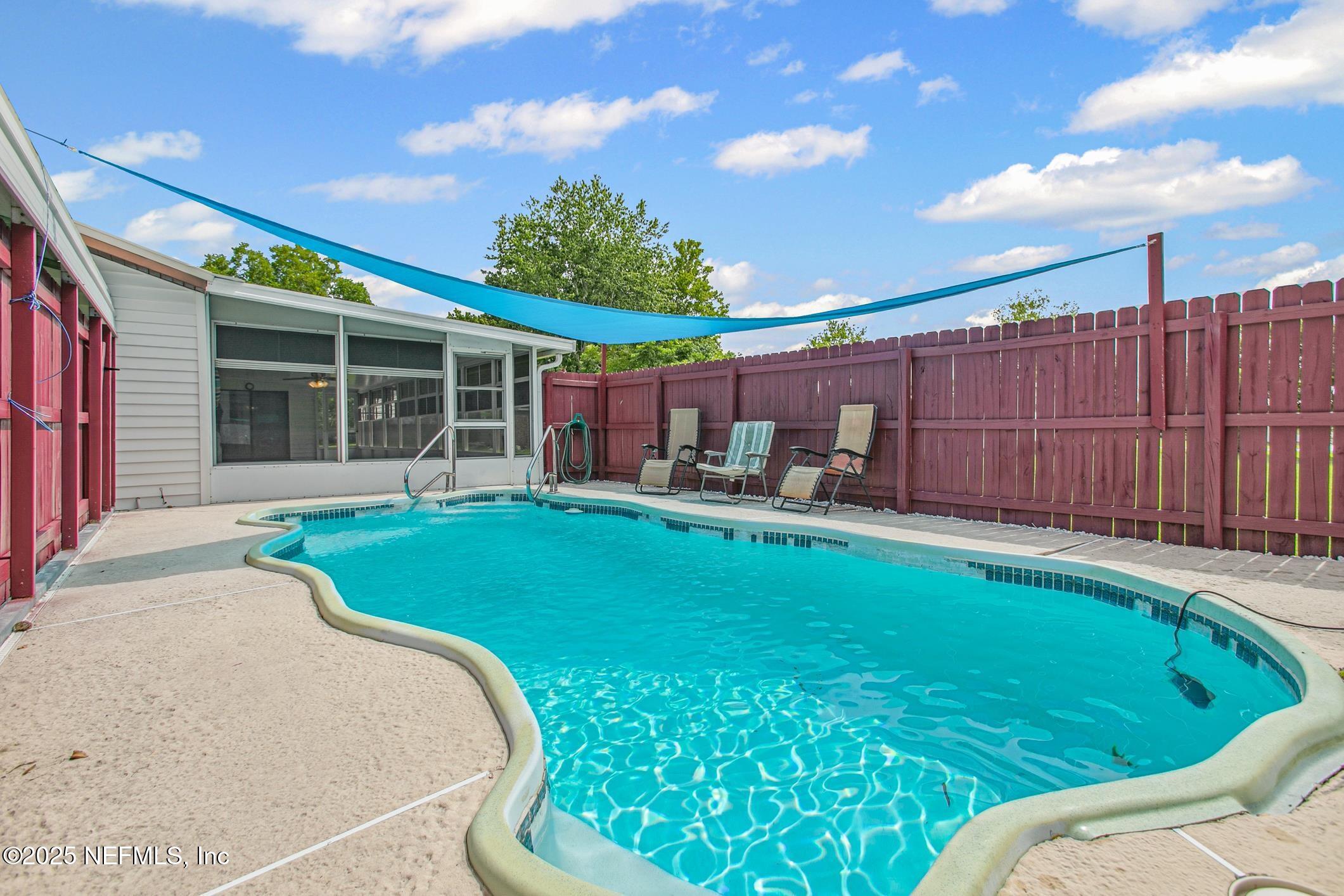 250 CRESCENT Lane