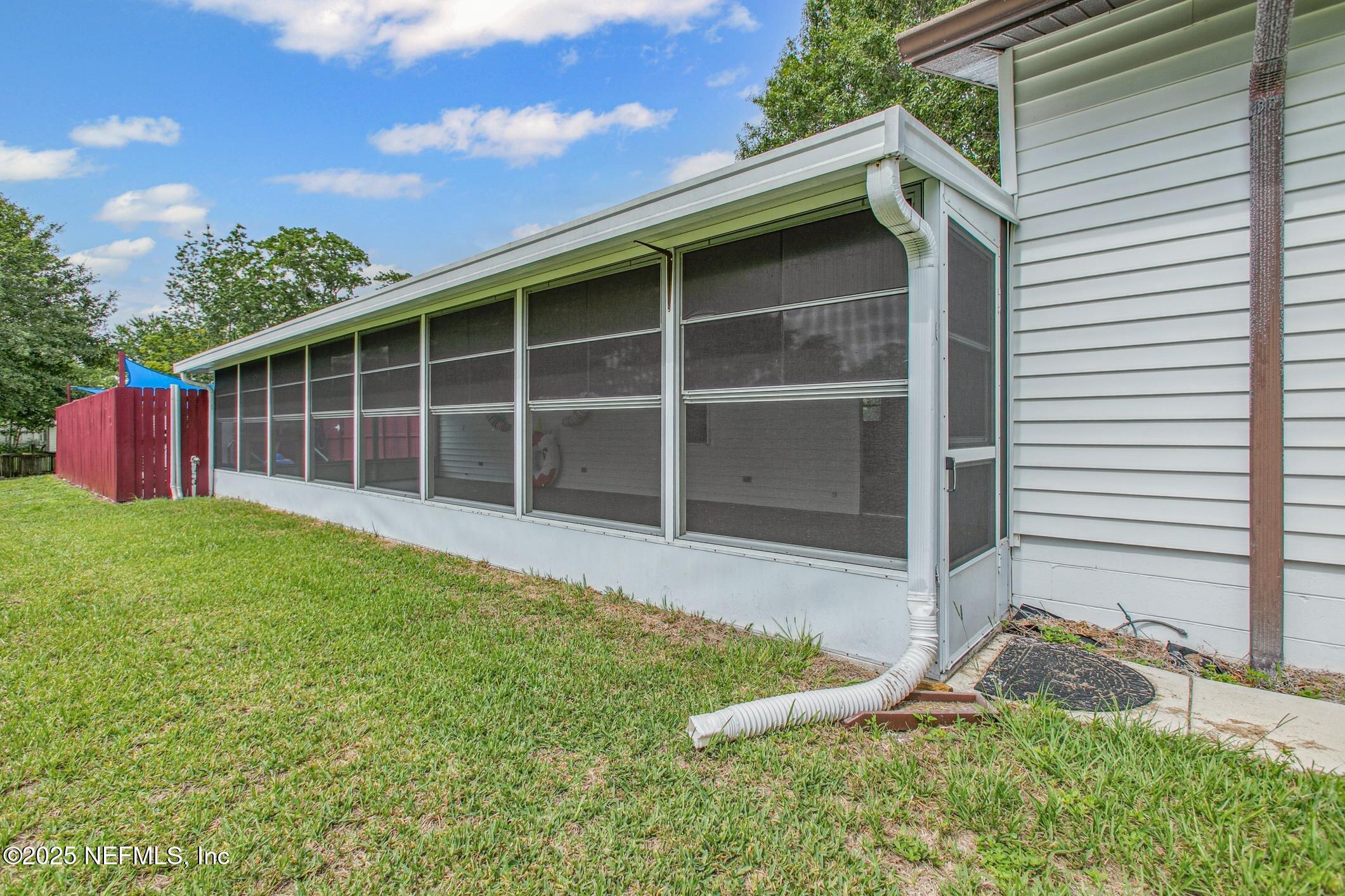 250 CRESCENT Lane
