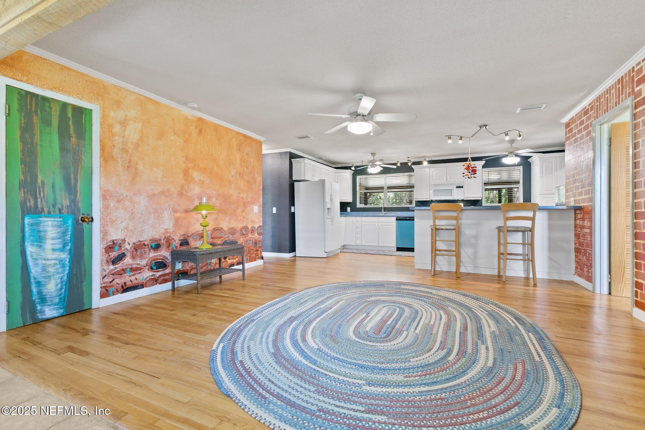 958 & 954 W GRAND RONDO