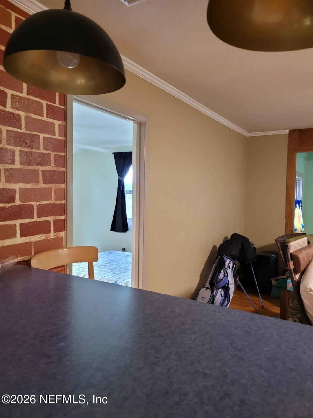 958 & 954 W GRAND RONDO