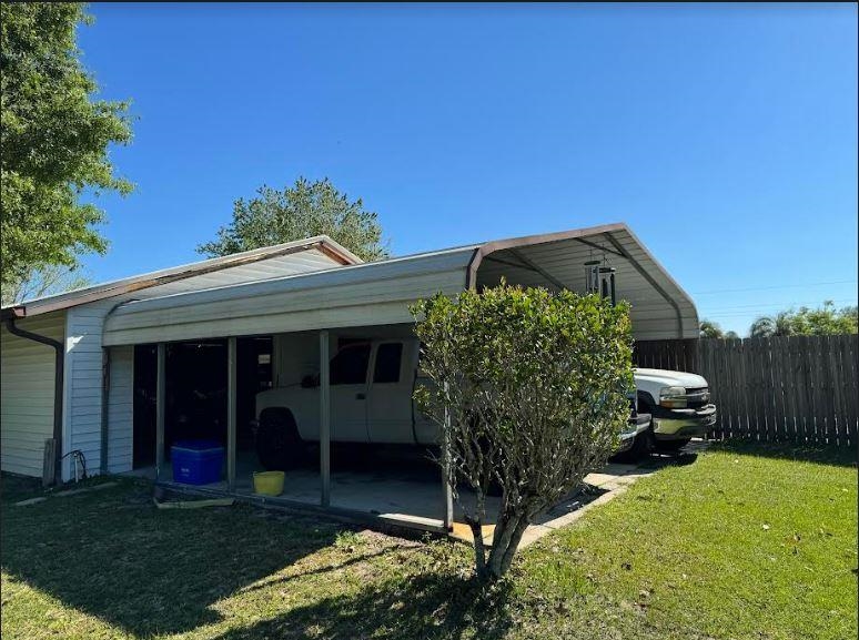 250 Crescent Lane ( with Pool)