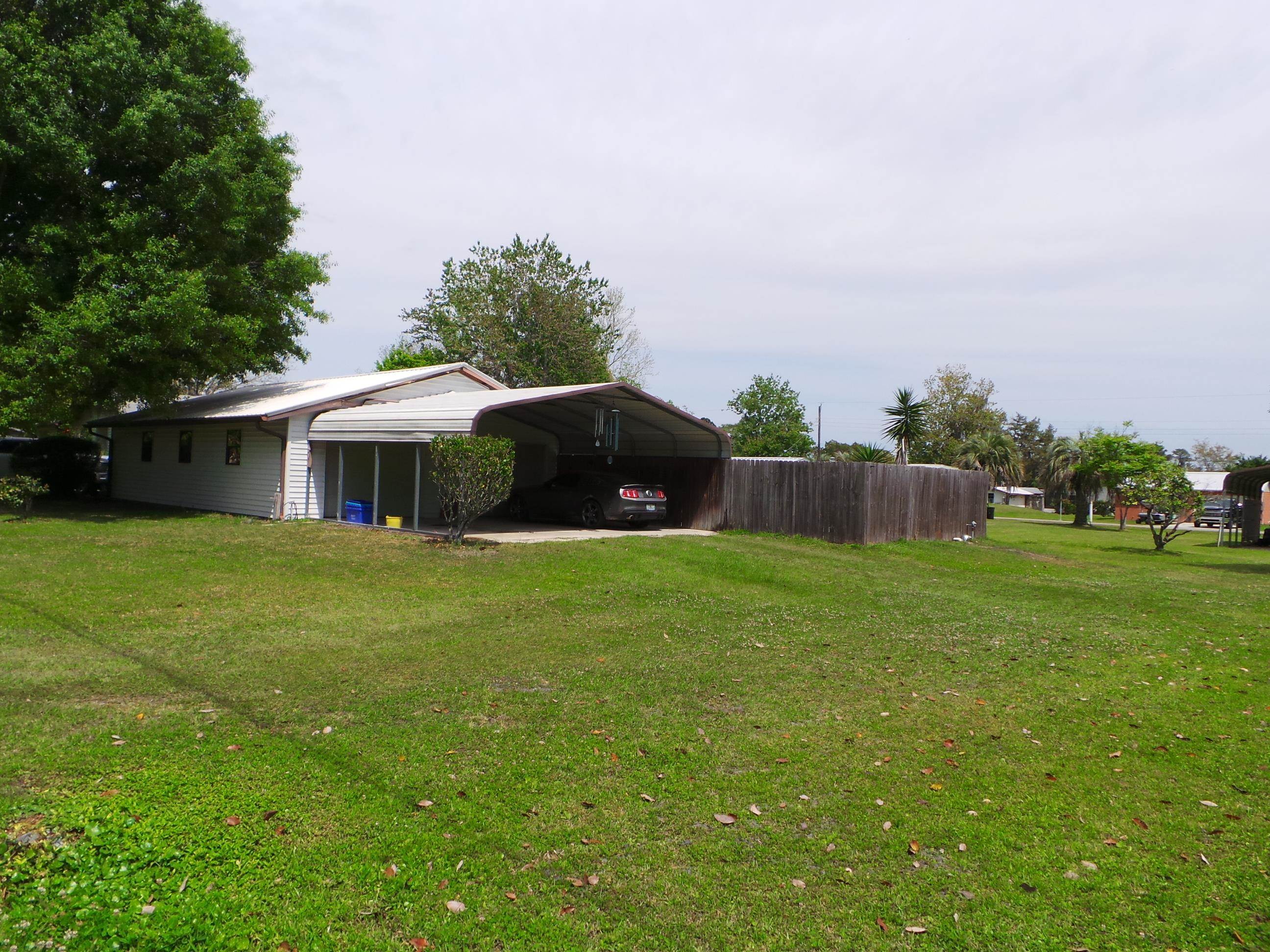 250 Crescent Lane ( with Pool)