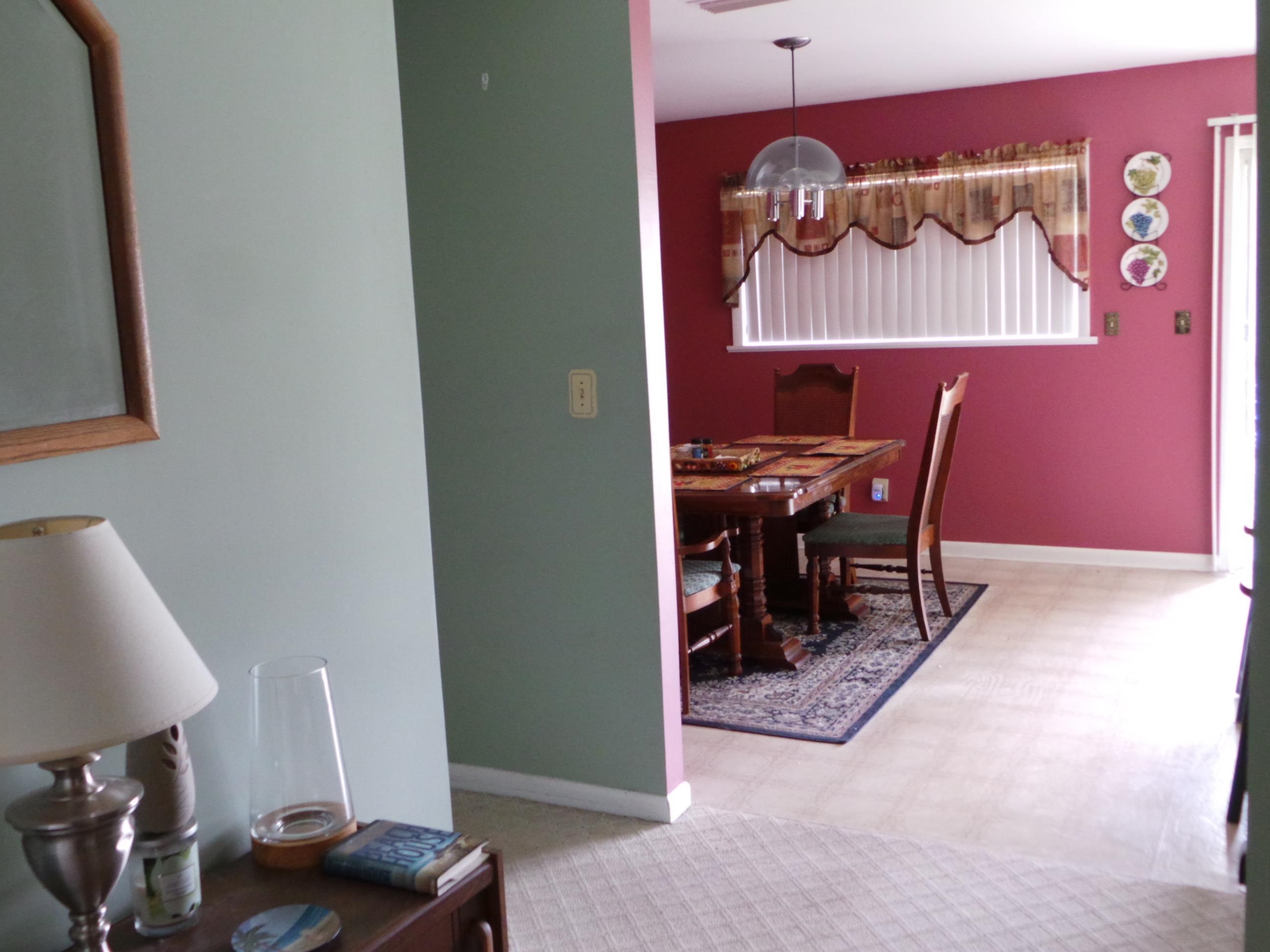 250 Crescent Lane ( with Pool)