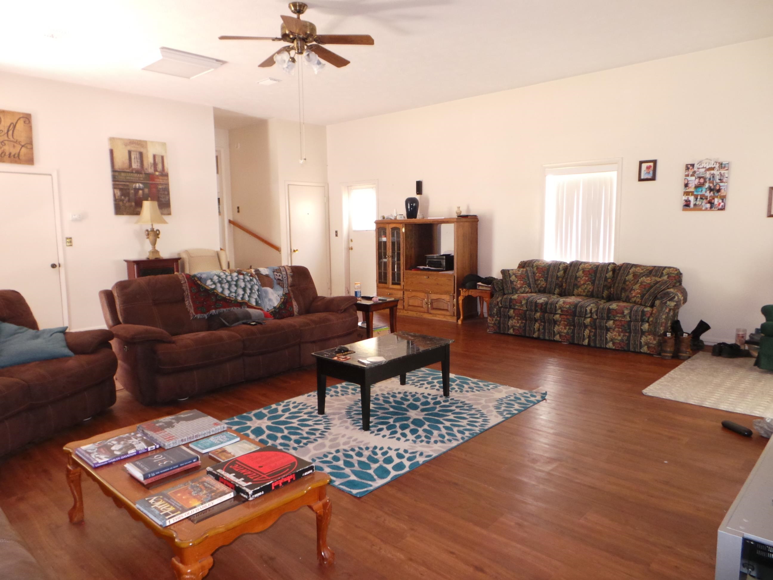 250 Crescent Lane ( with Pool)