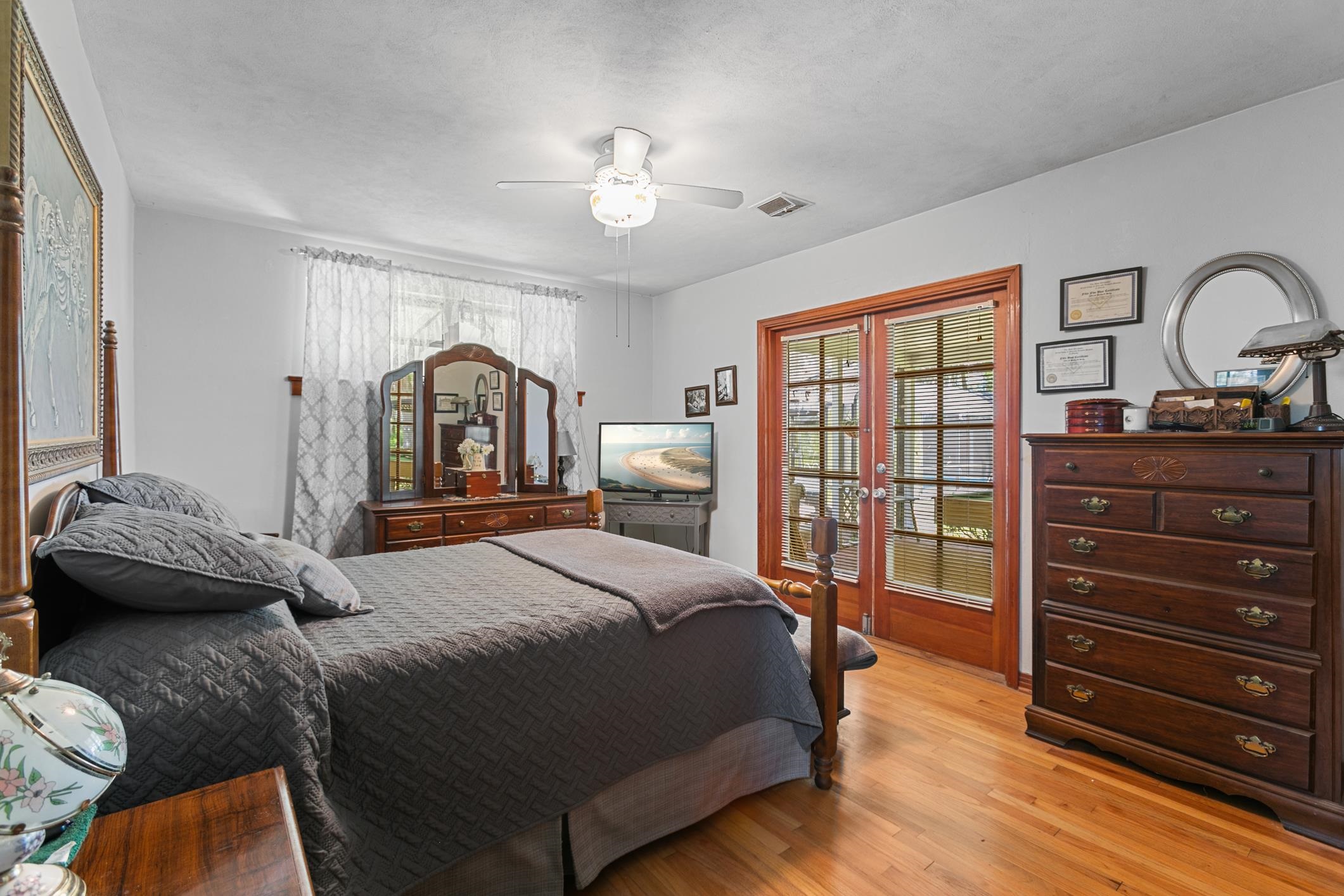 105 Union Ave