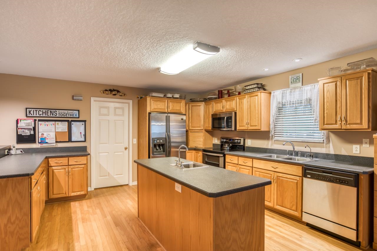 601 Harris Fish Camp Rd