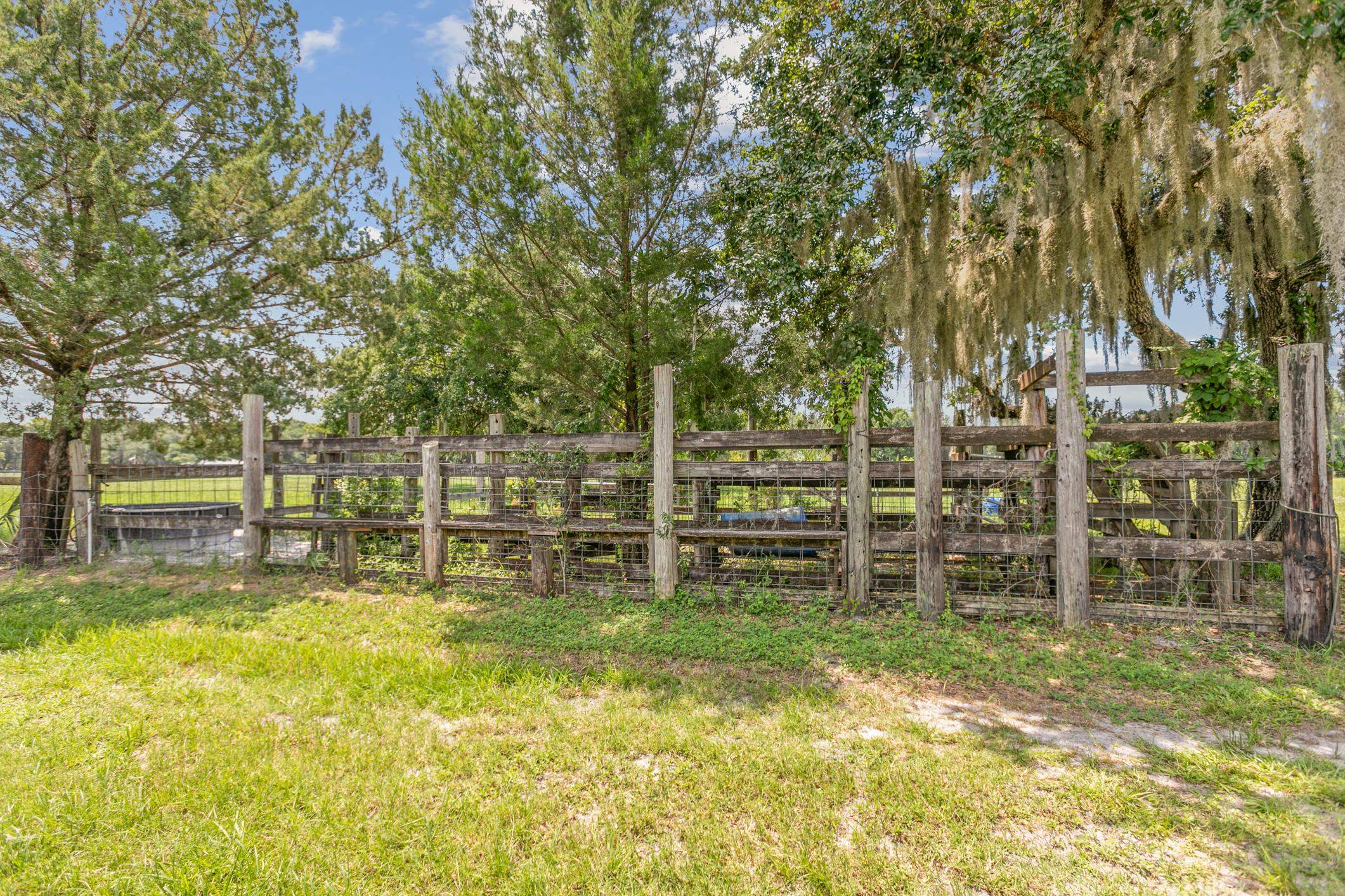 601 Harris Fish Camp Rd