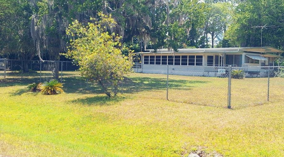 387 Crescent Lake Shore Dr