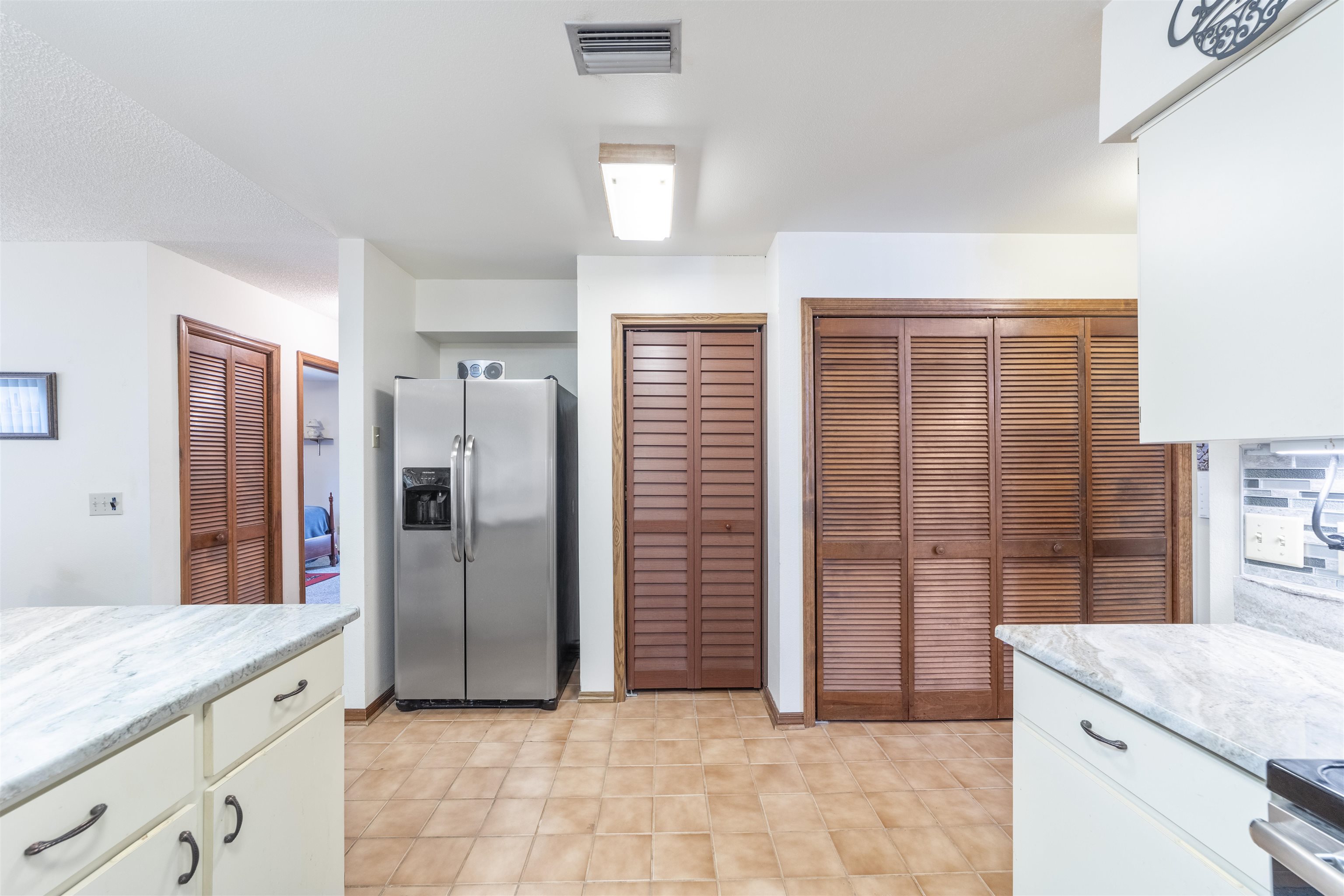 758 Medina Avenue