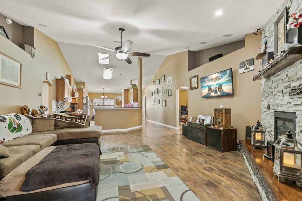 1013 Deer Chase Dr