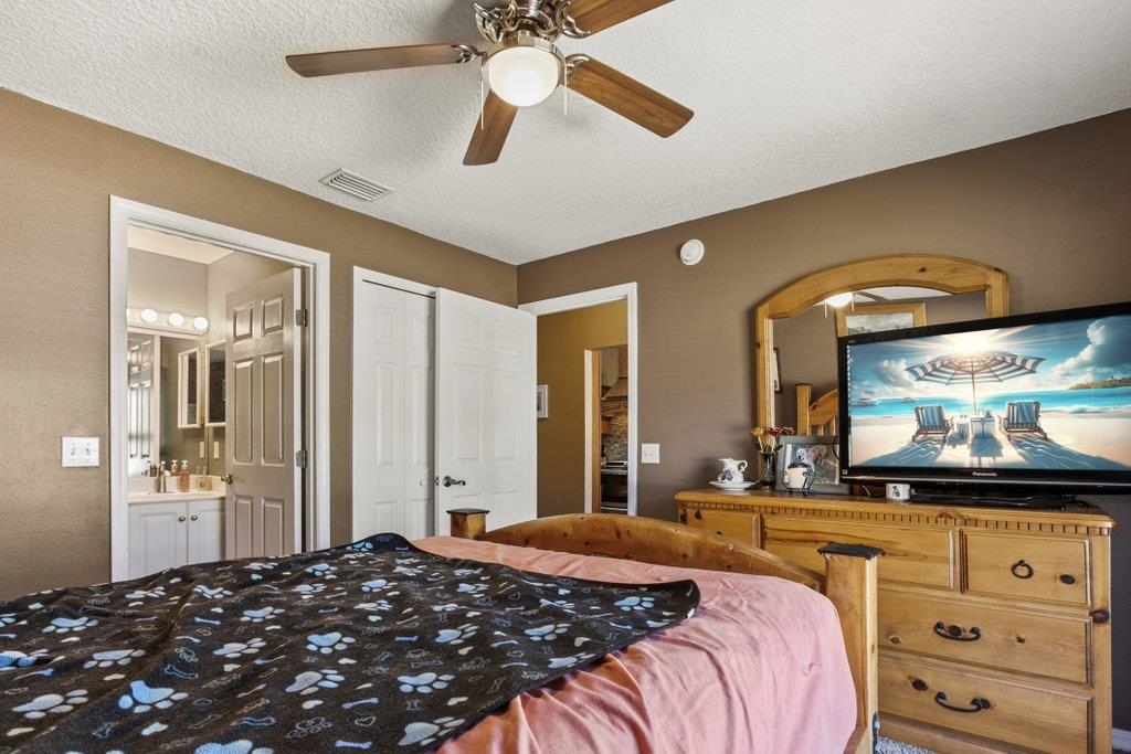 1013 Deer Chase Dr