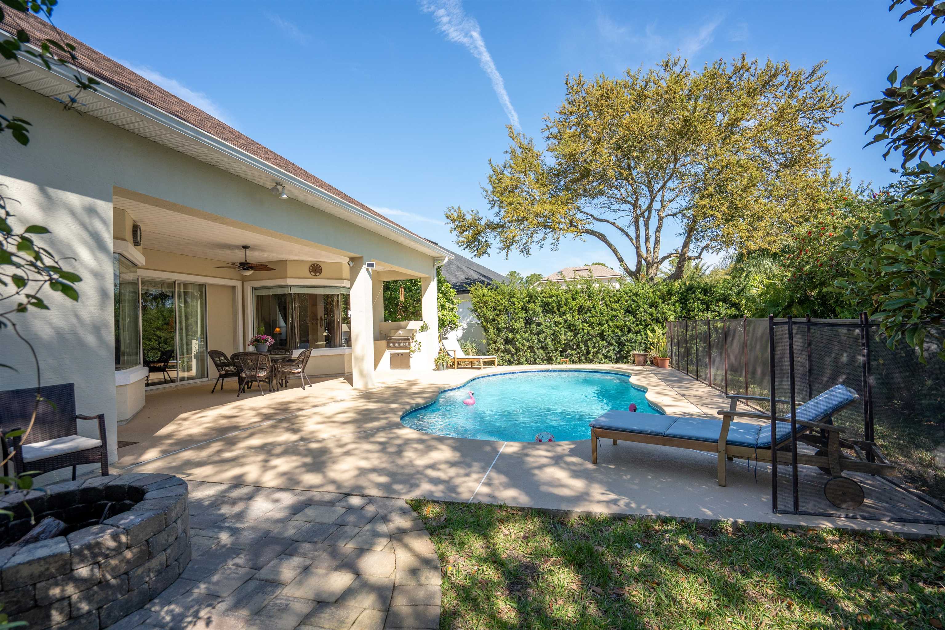 329 Palmas Cir
