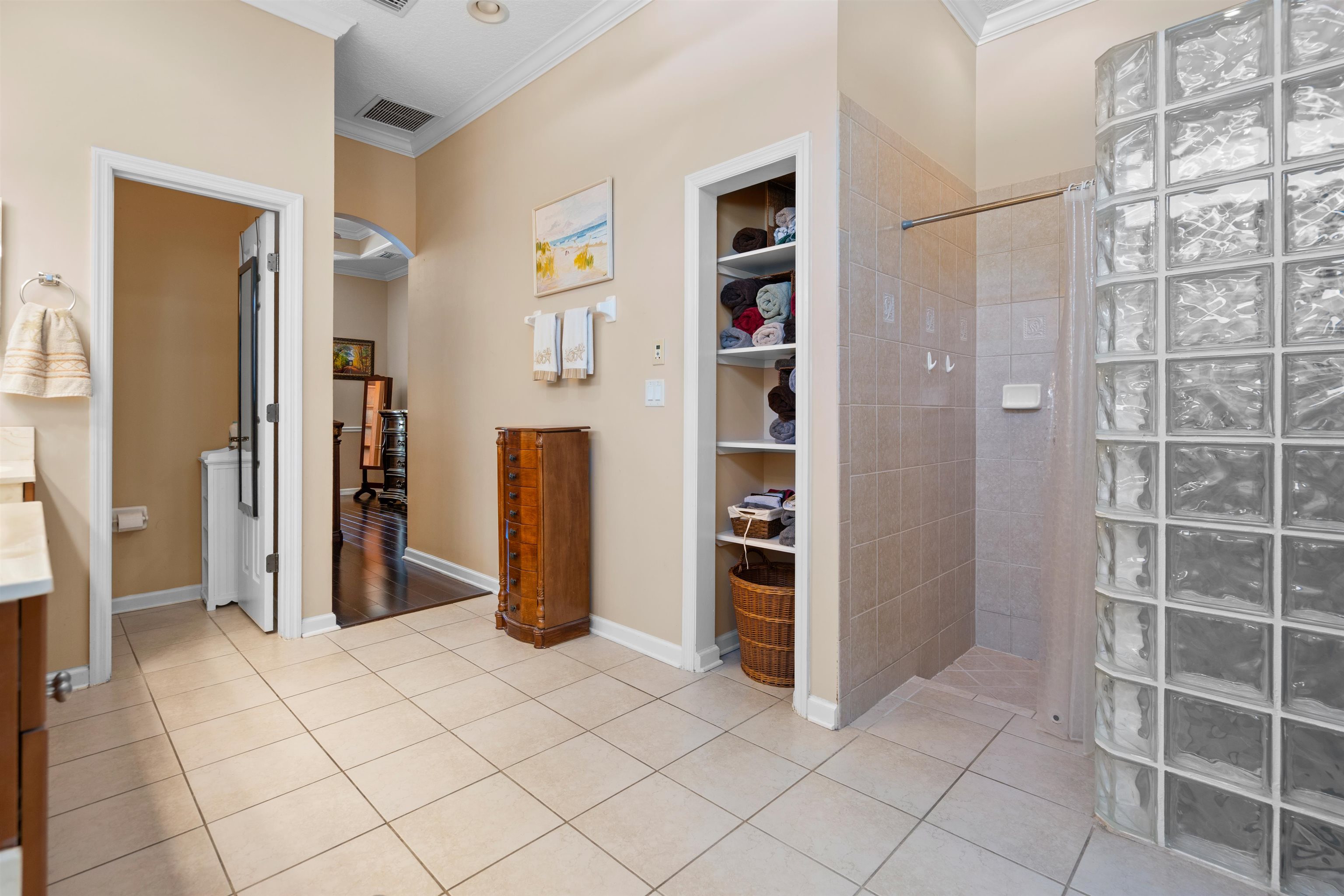329 Palmas Cir