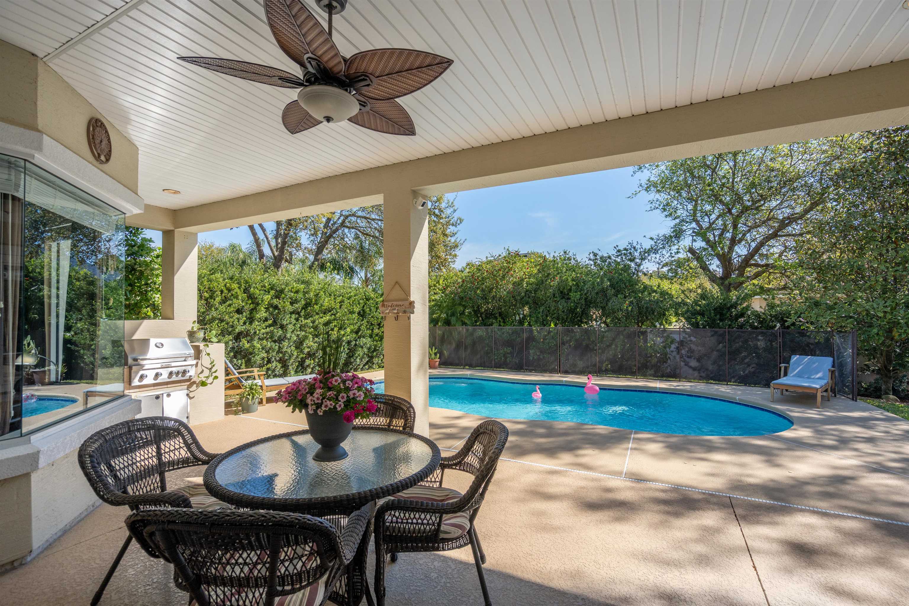 329 Palmas Cir