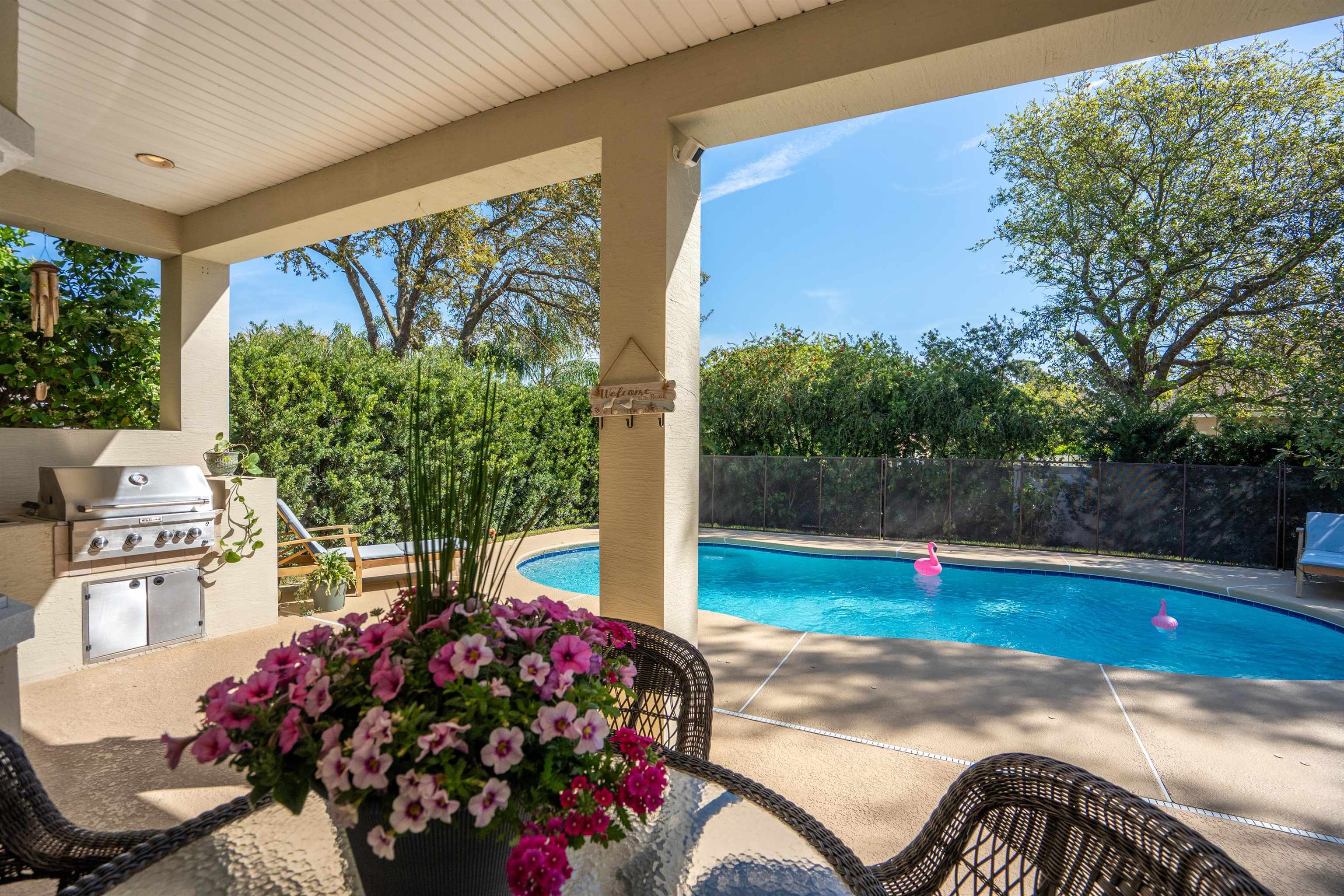 329 Palmas Cir