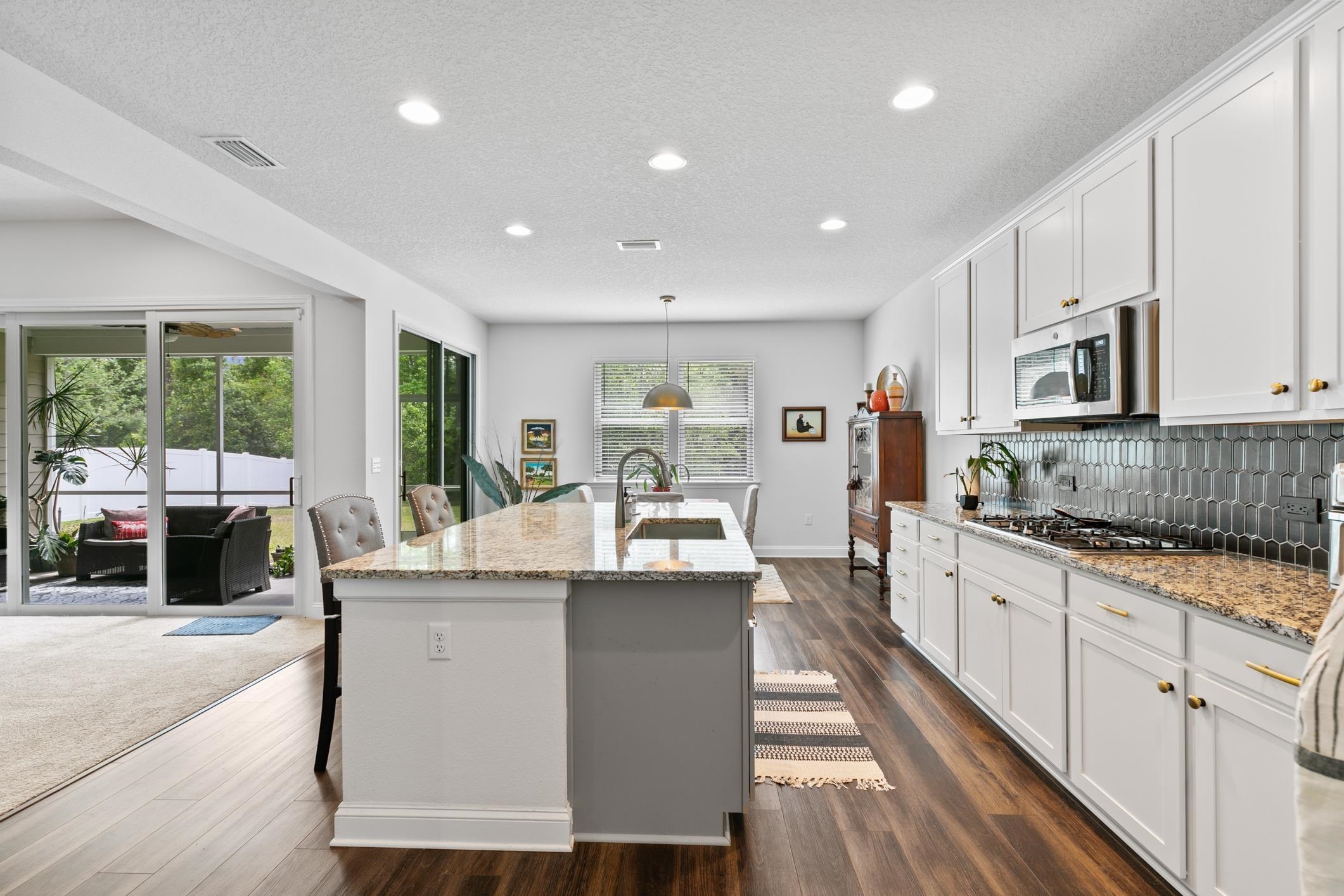 345 Downs Corner Rd