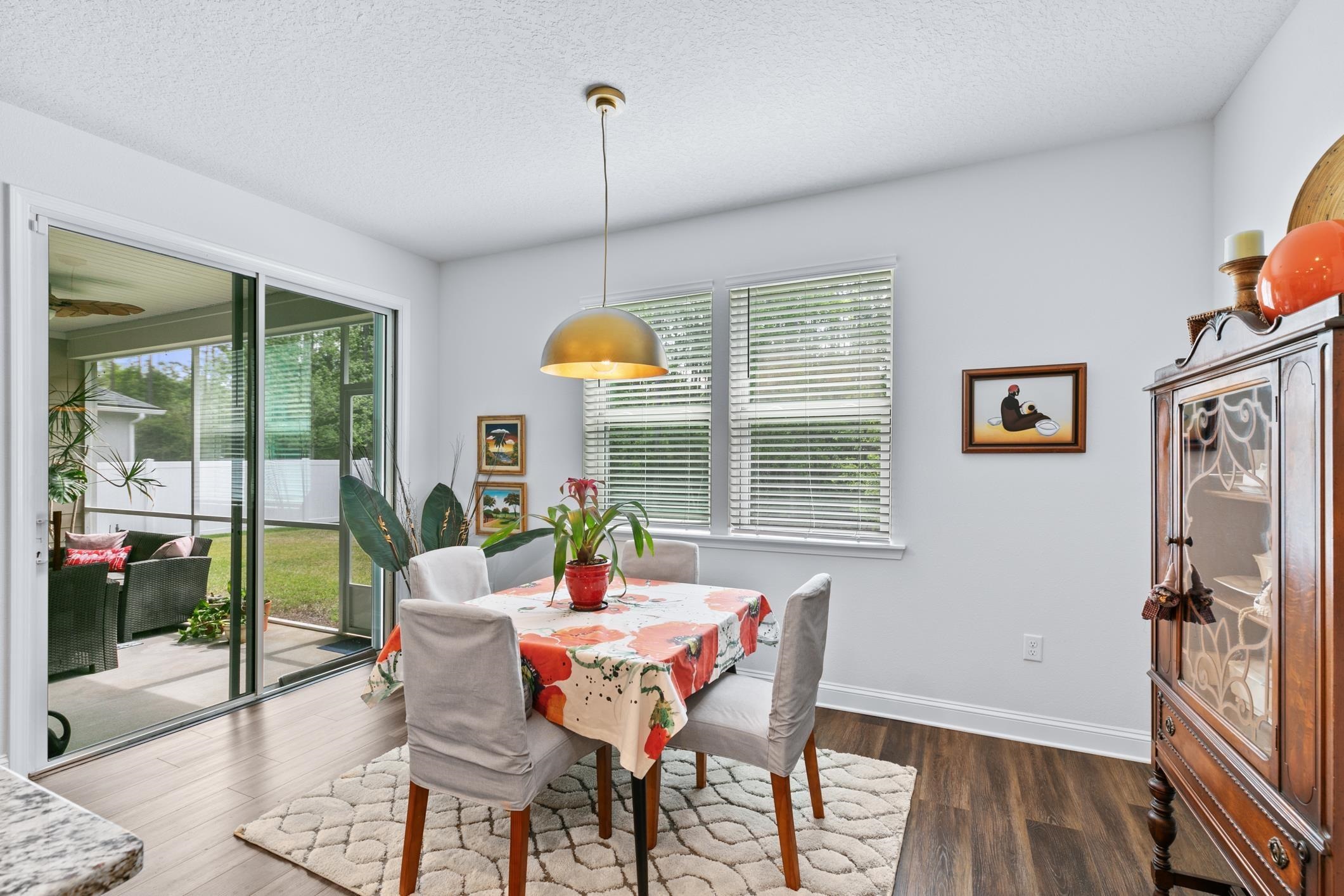 345 Downs Corner Rd