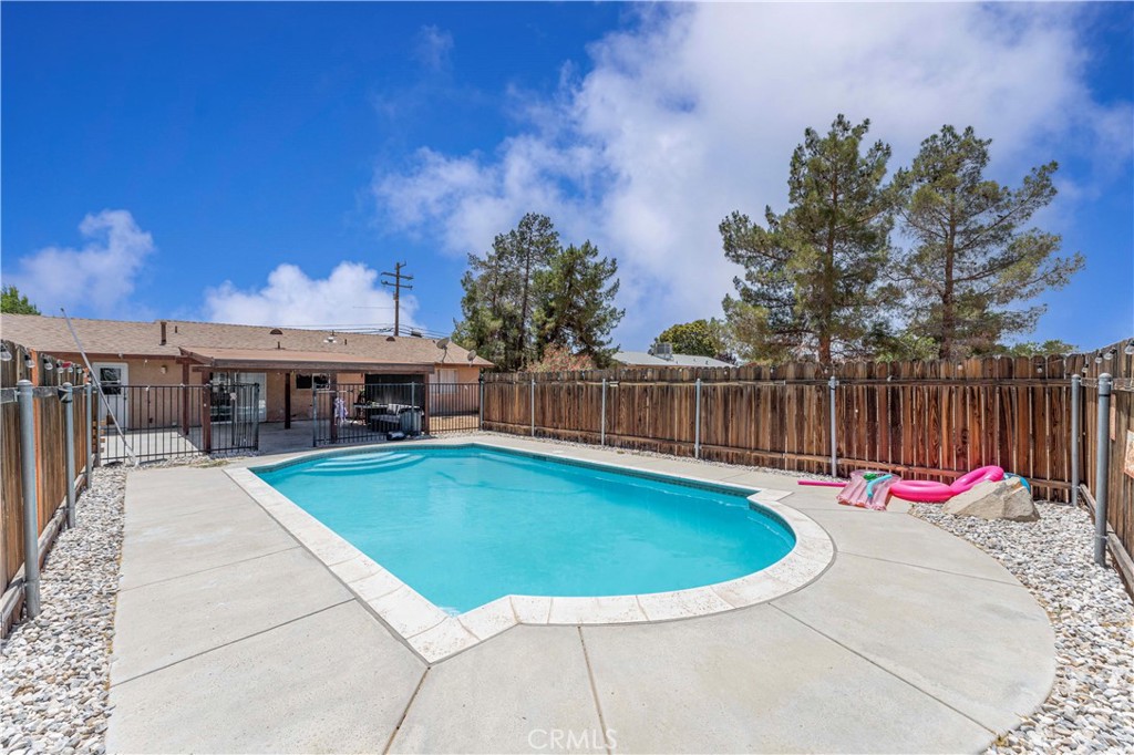 18396 Live Oak Street