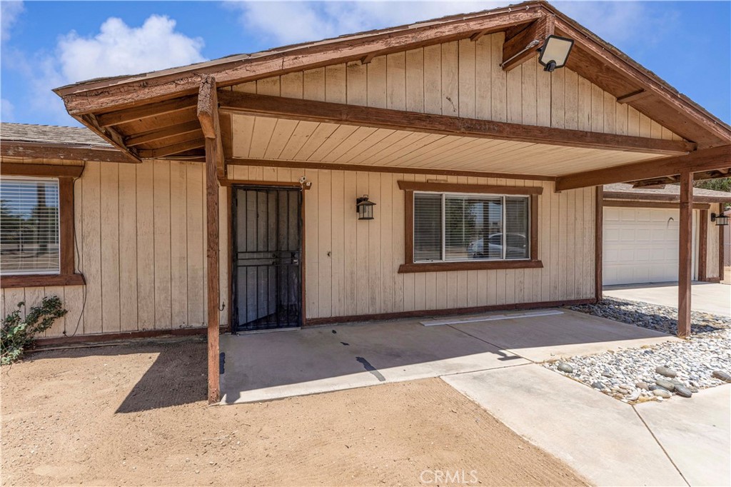 18396 Live Oak Street