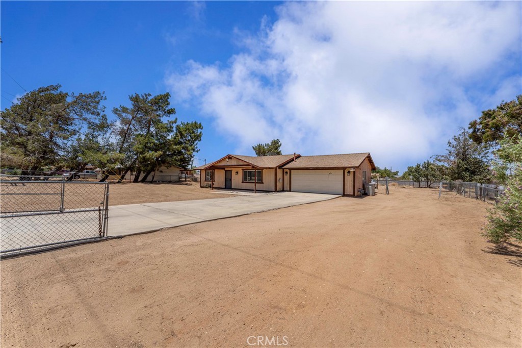18396 Live Oak Street