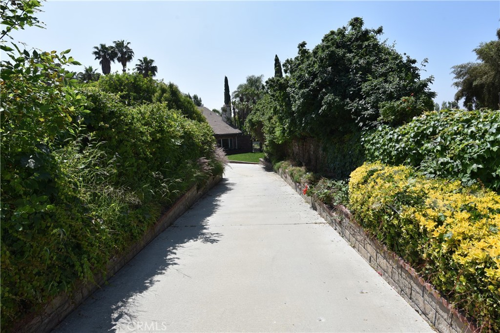 11820 Shoshone Avenue