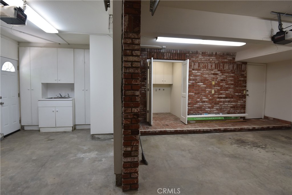 11820 Shoshone Avenue