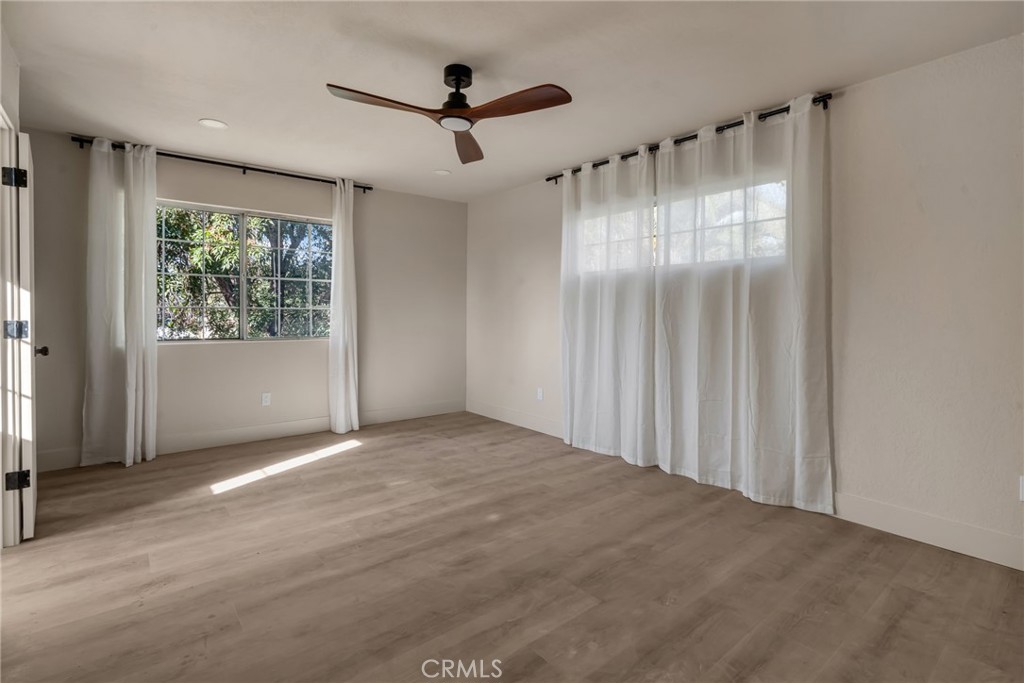 1317 N Columbia