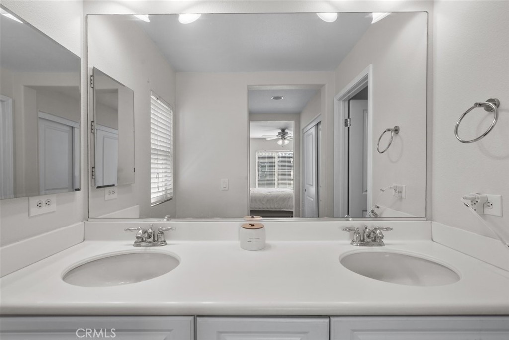 28437 Casselman Lane