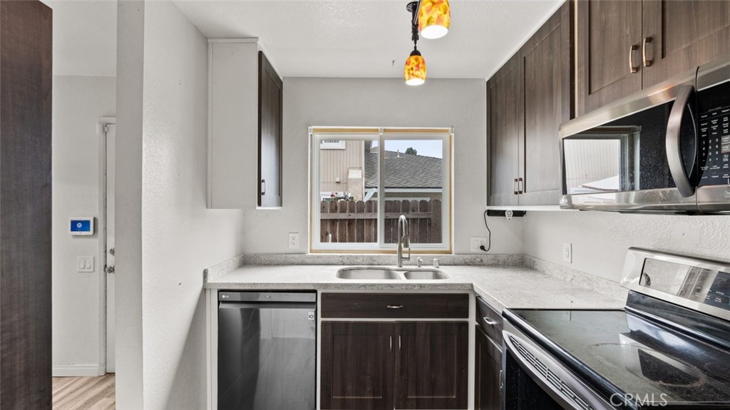 3434 Highwood Court 185
