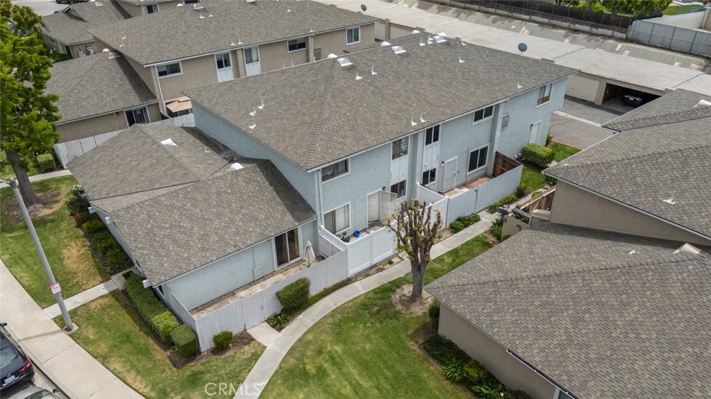3434 Highwood Court 185