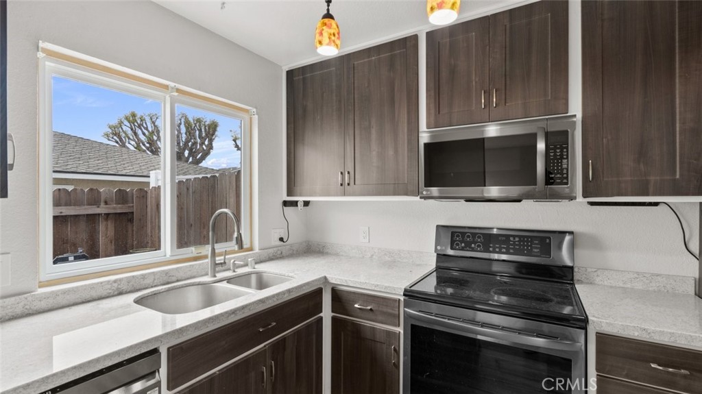3434 Highwood Court 185