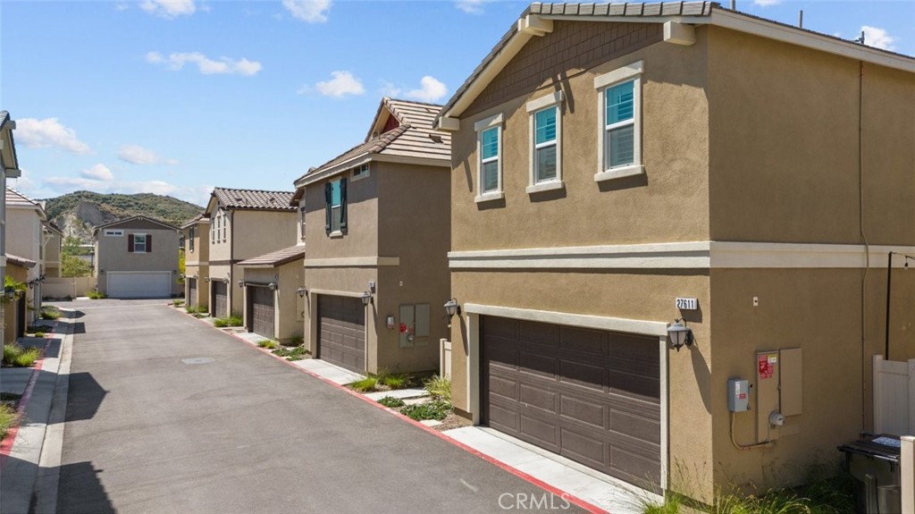 27611 Sawtooth Lane