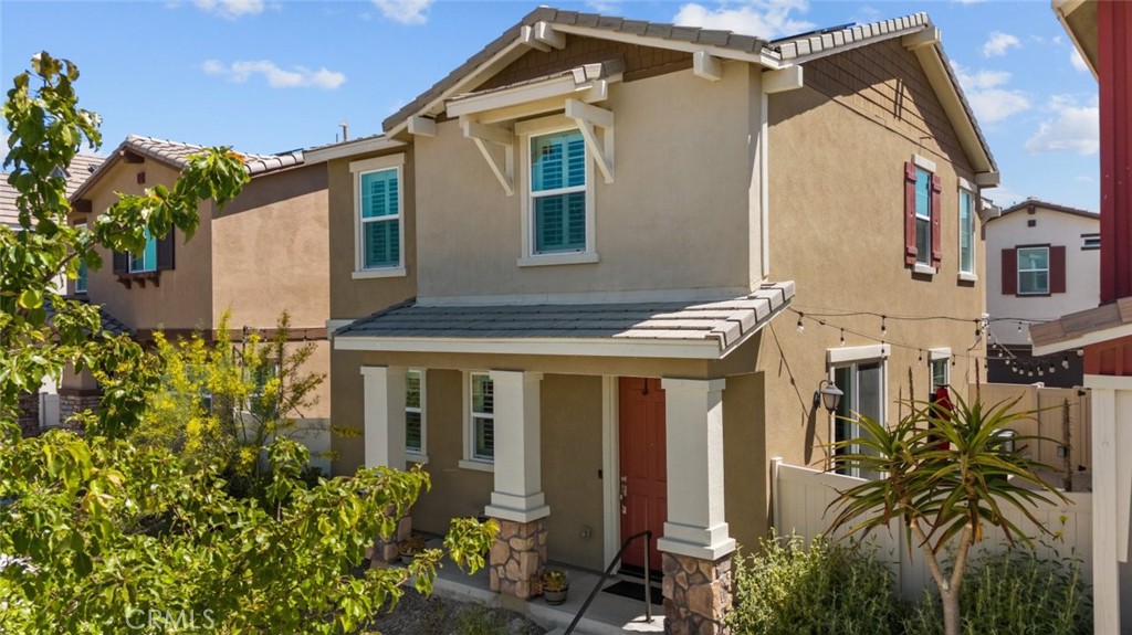 27611 Sawtooth Lane