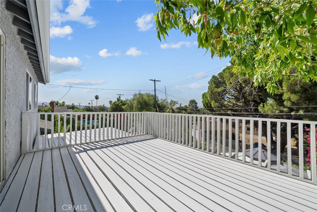 13827 Brussels Avenue