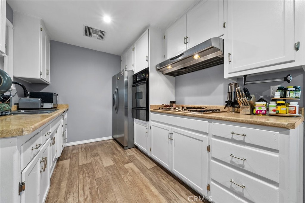 324 E Avenue R5