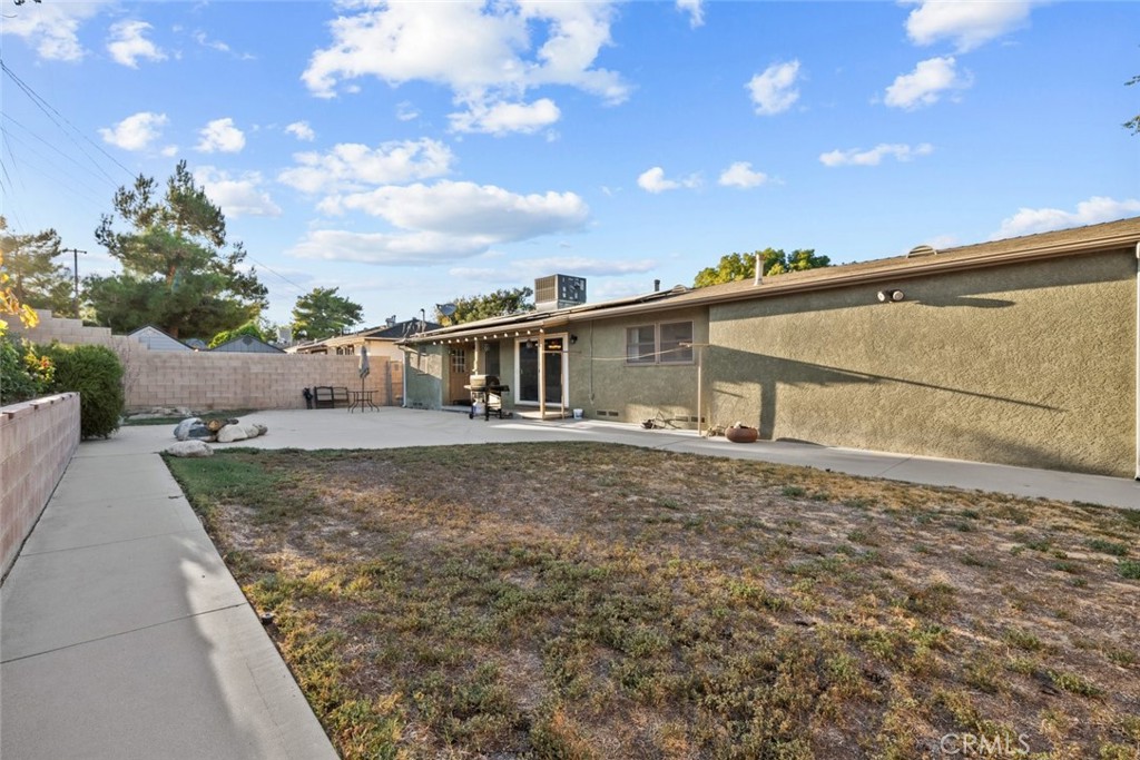 324 E Avenue R5