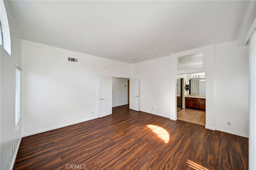 40128 Heathrow Drive